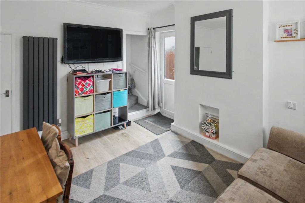 House in Broxtowe, Awsworth - More