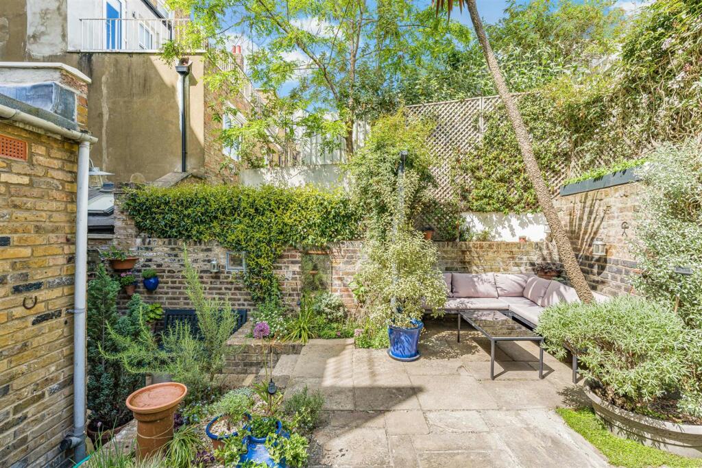 Apartment in London - View 5