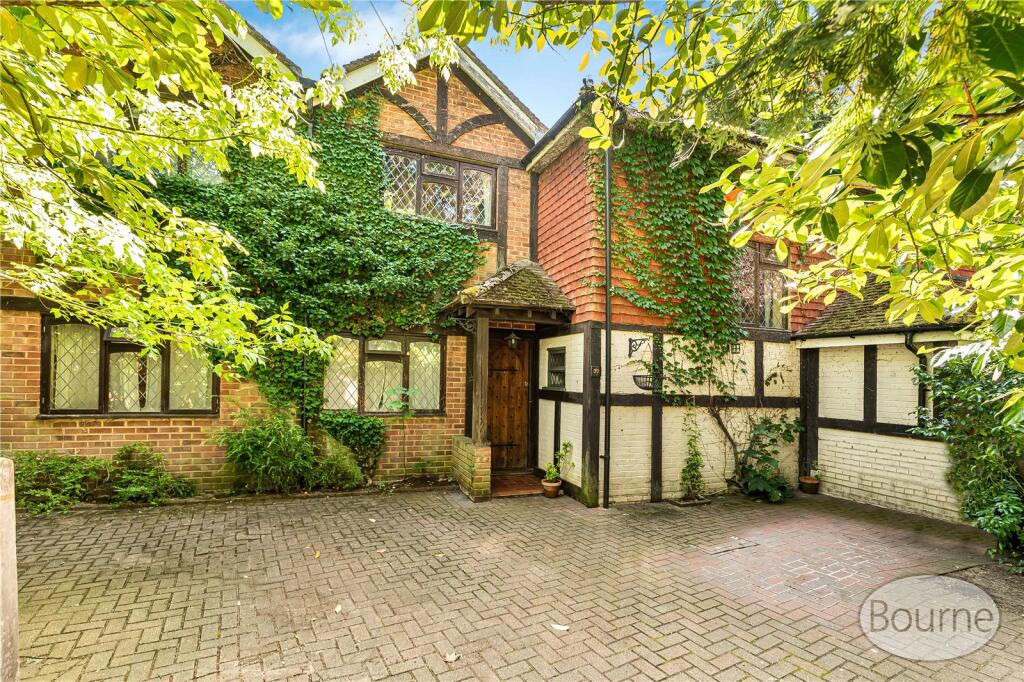 Main image of property: Horseshoe Lane West, Guildford, Surrey, GU1