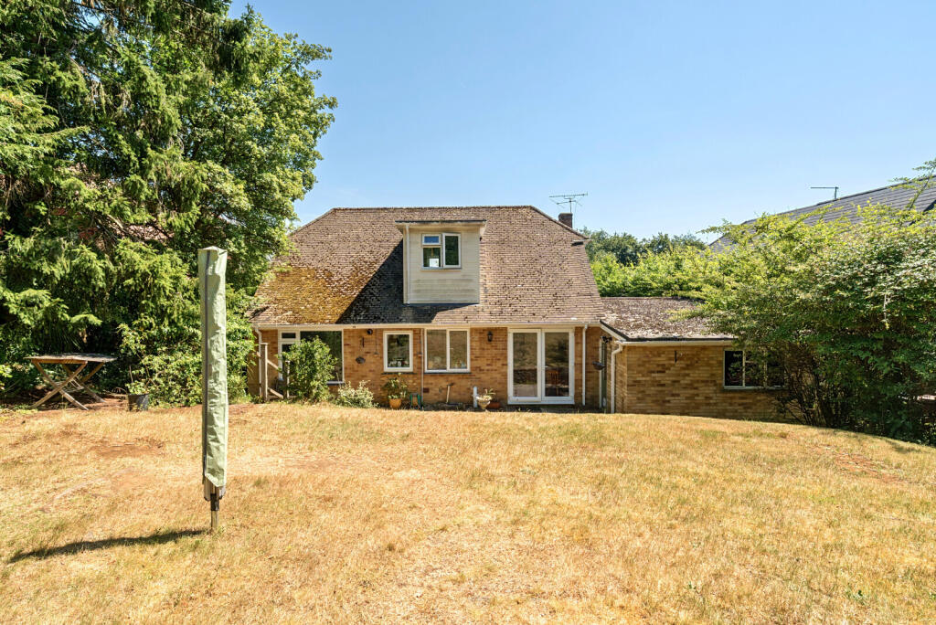 Main image of property: Abbots Ride, Farnham, GU9