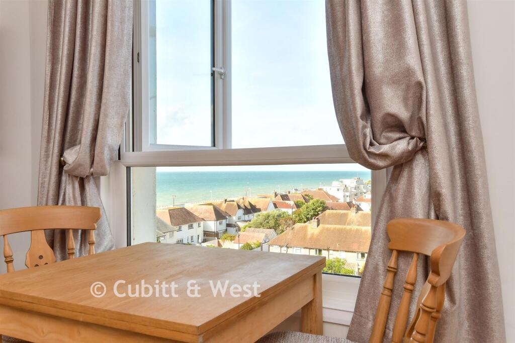 Apartment in Worthing, West Worthing - View 4