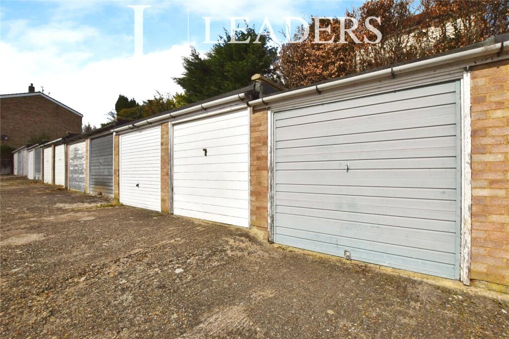 Main image of property: Elm Road, Bishop's Stortford, Hertfordshire, CM23