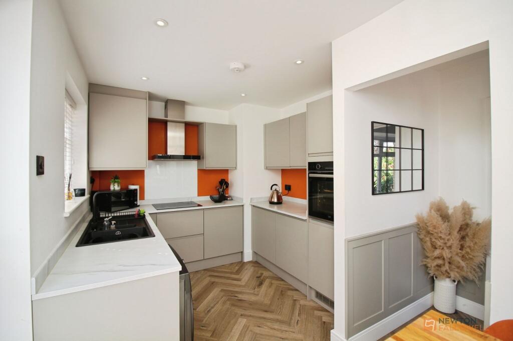 House in Leicester - More
