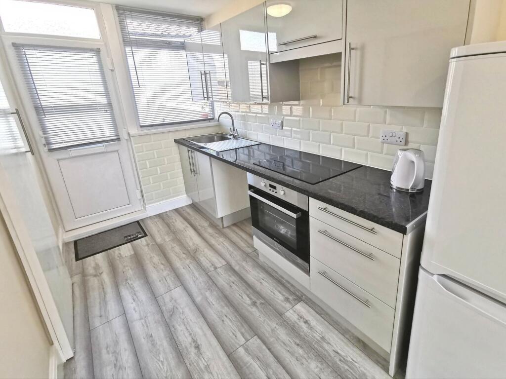 Apartment in Norwich - View 2