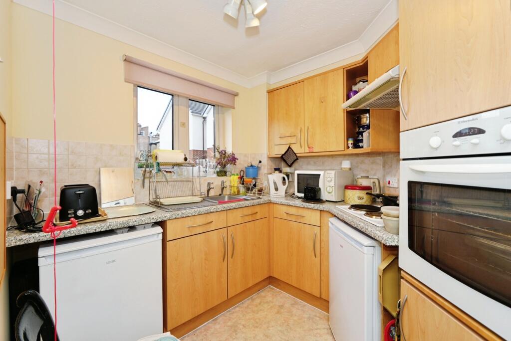 Apartment in London - More