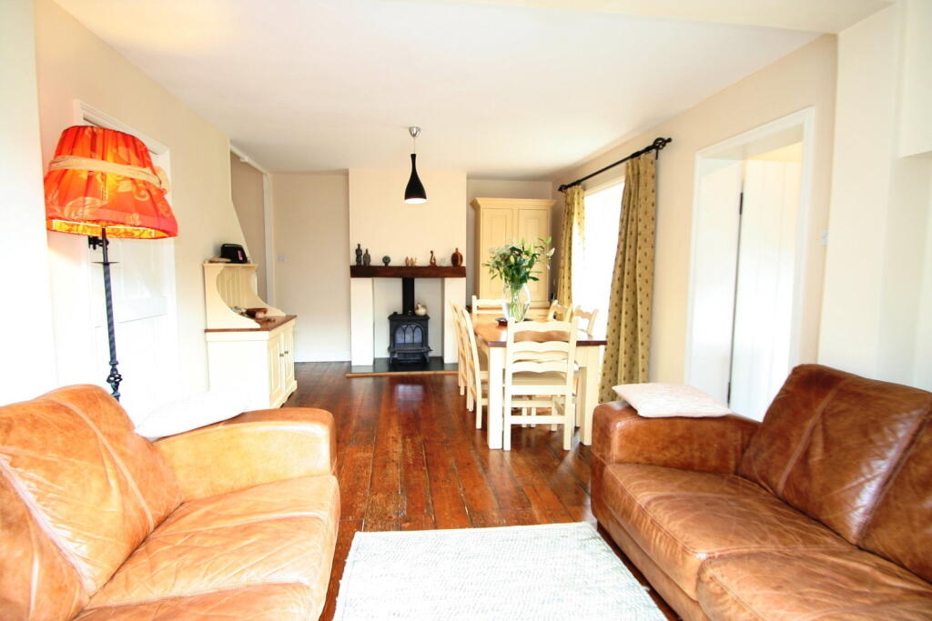 House in Salisbury - View 5