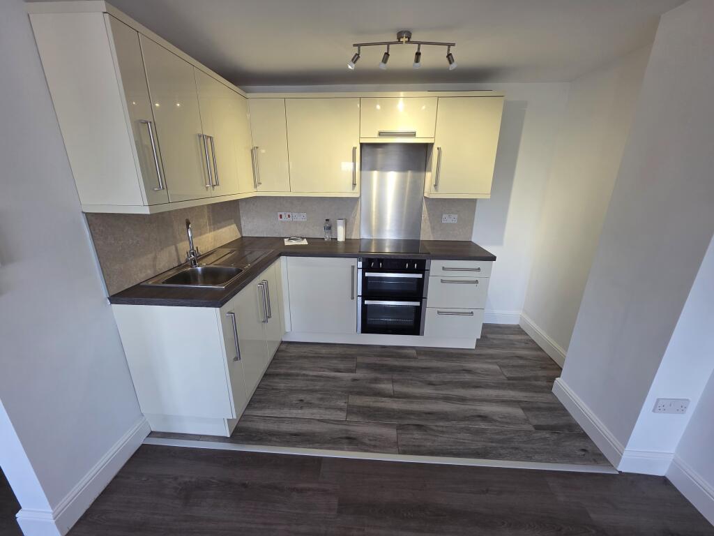 Additional image 2 of Yeovil