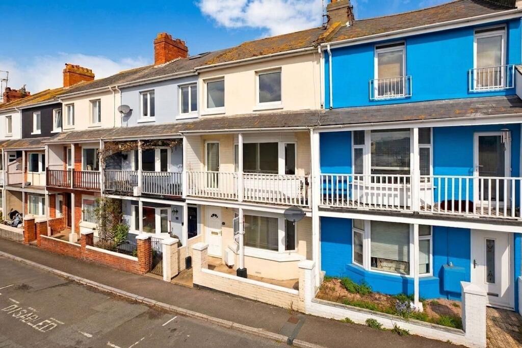 Main image of property: Alexandra Terrace, Teignmouth, TQ14