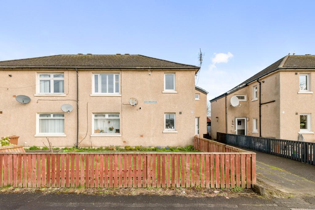 Main image of property: 39 York St, Falkirk, Falkirk   FK2 9EW