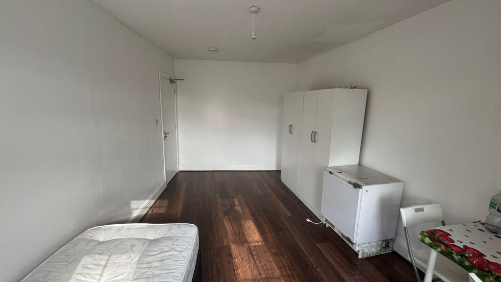 Main image of property: Hewett Road , Dagenham , RM8