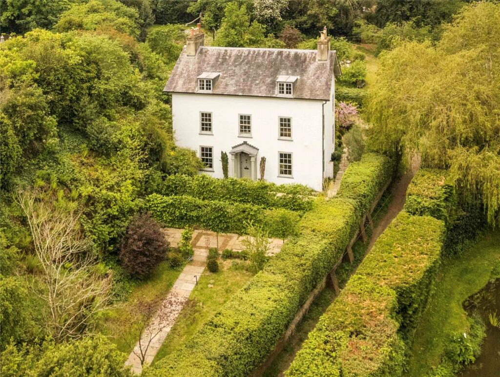 Main image of property: Reigate Road, Pixham, Dorking, Surrey, RH4