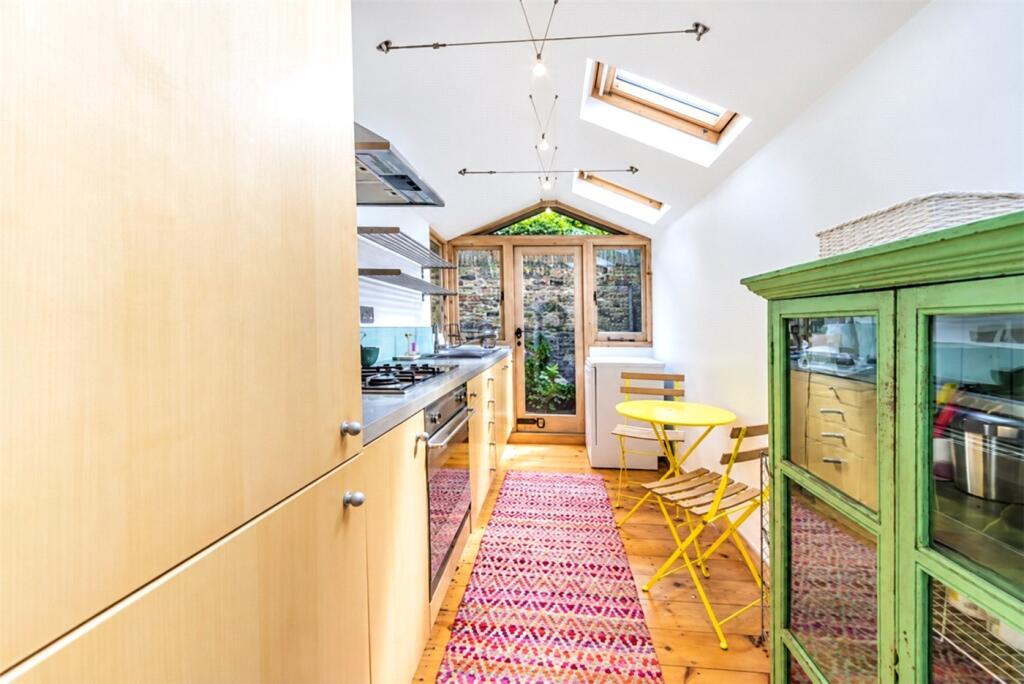Property photo 8