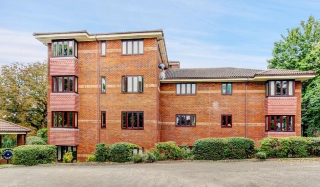 Main image of property: Glenavon Park - Sneyd Park