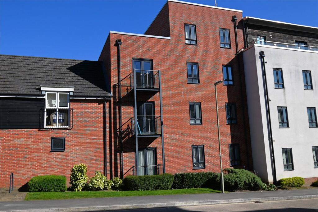 Main image of property: Sinclair Drive, Basingstoke, Hampshire, RG21