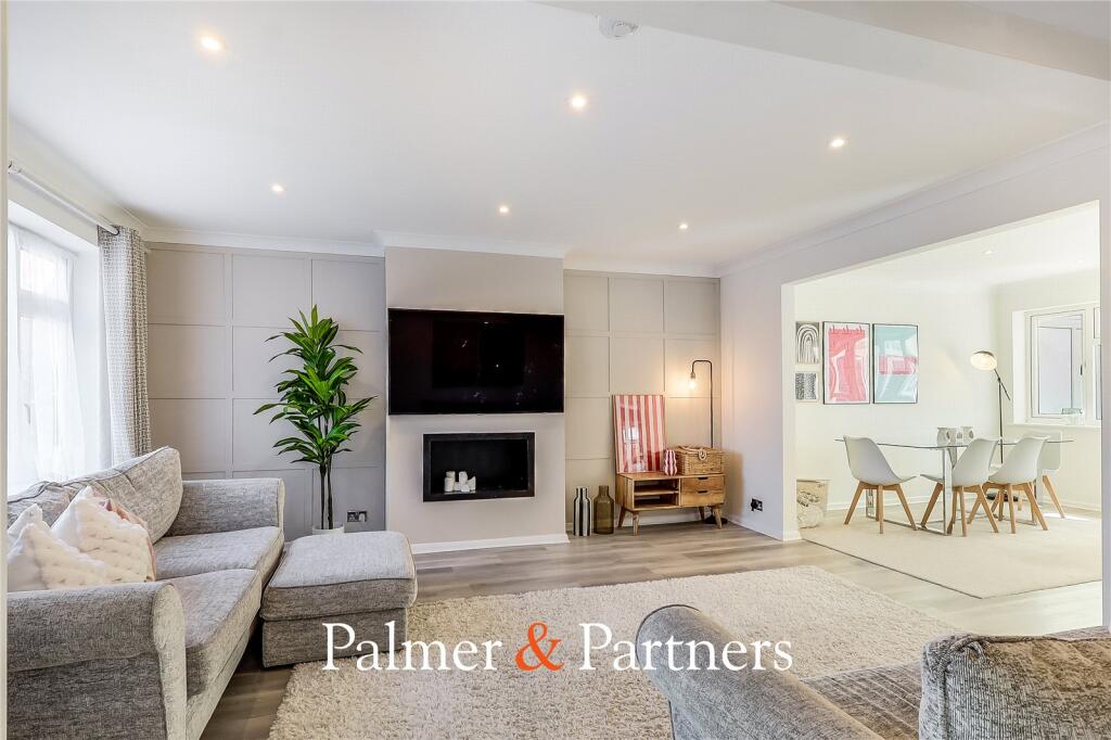 Main image of property: Moulsham Drive, Old Moulsham, Chelmsford, Essex, CM2