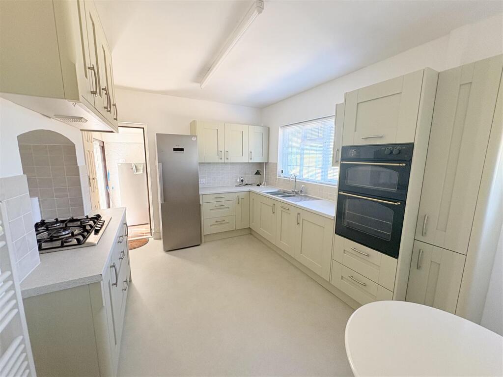 House in Portsmouth - View 4