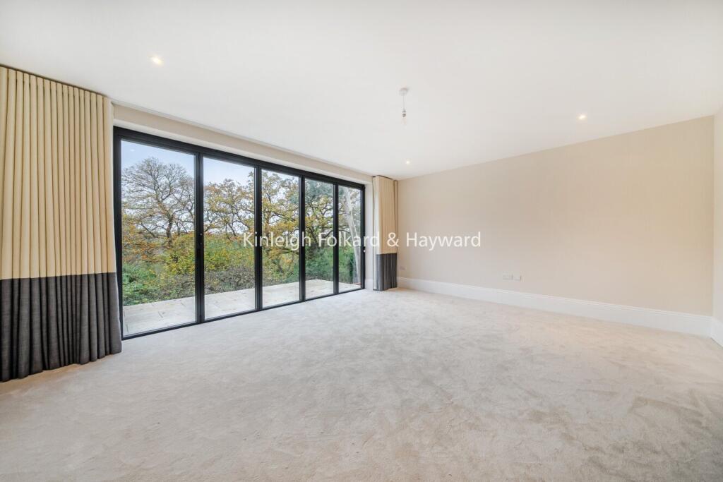 Main image of property: Leafy Grove, Keston, BR2