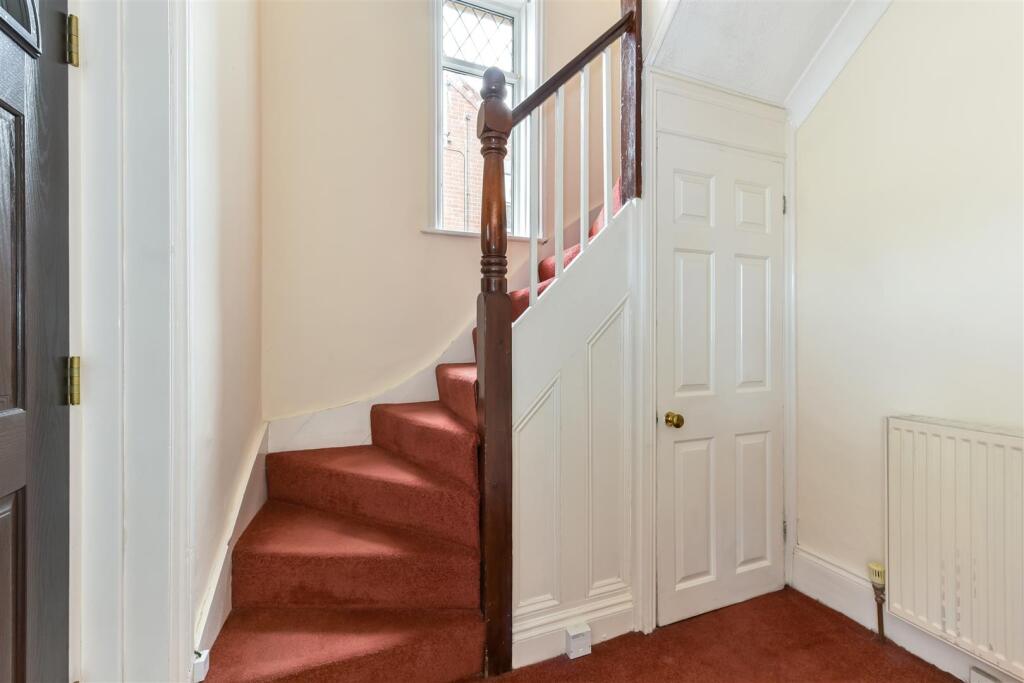 Castle Road, Rowlands Castle photo 4