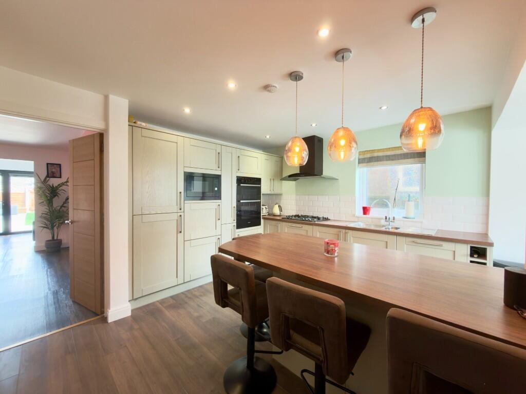 Daisy Hill Drive, Adlington, PR6 - View 2