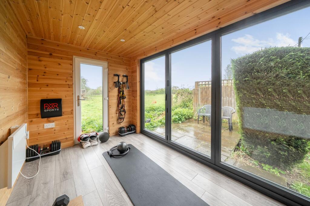 Additional image 21 of Radlett Road, St Albans, AL2