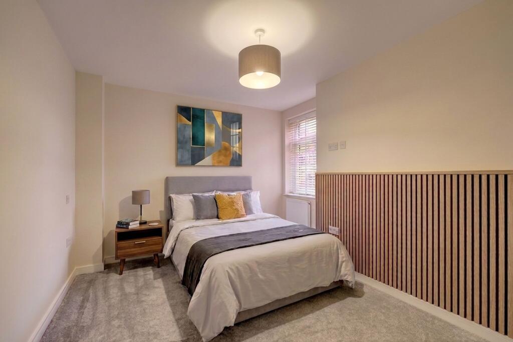 Apartment in Birmingham, West Midlands - View 4