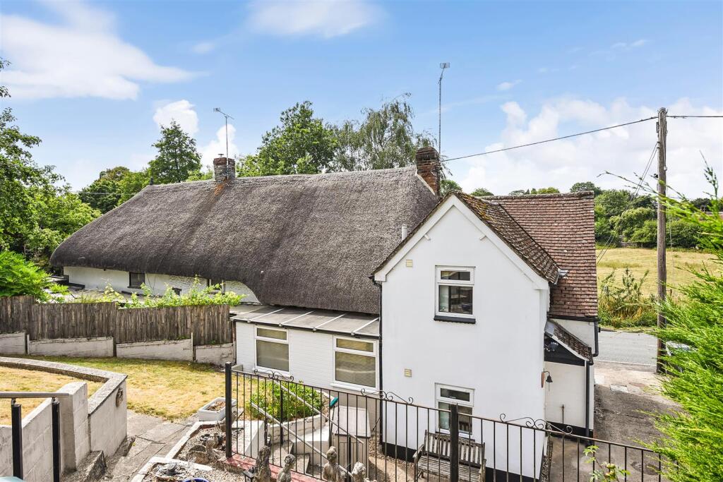 2-bed house on Ludgershall Road, Collingbourne Ducis, Marlborough, £410,000