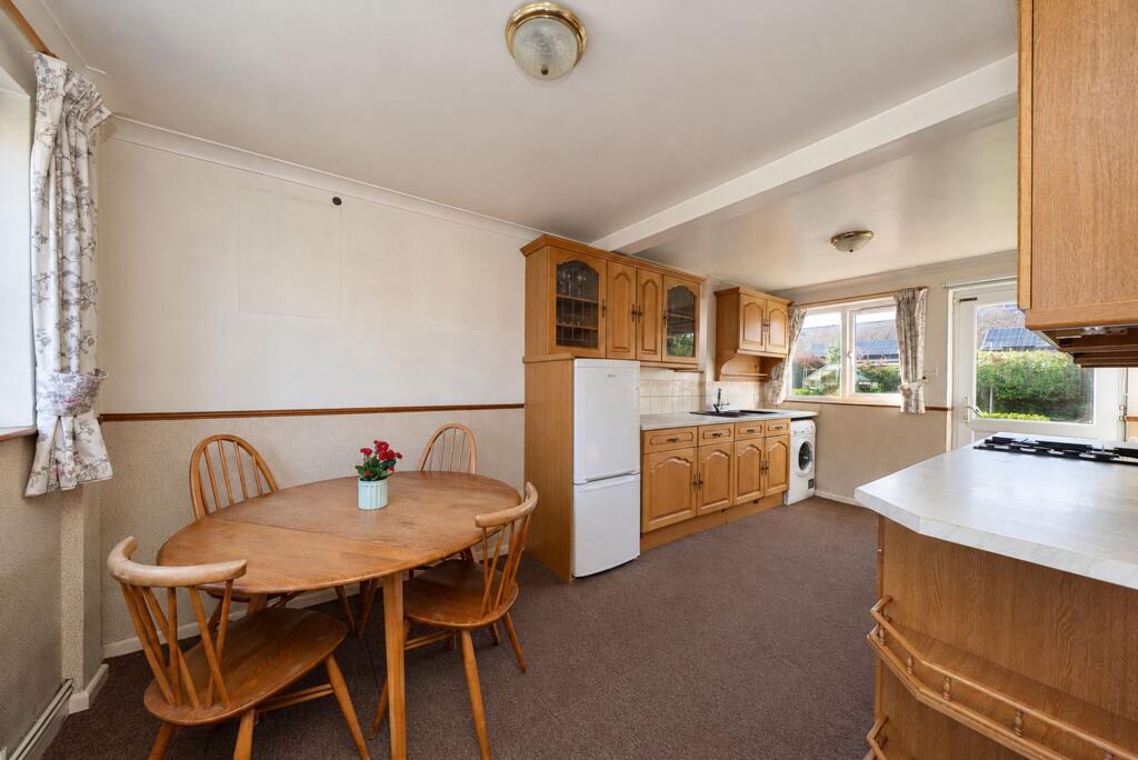 Hyde Road, Caddington, LU1 photo 3