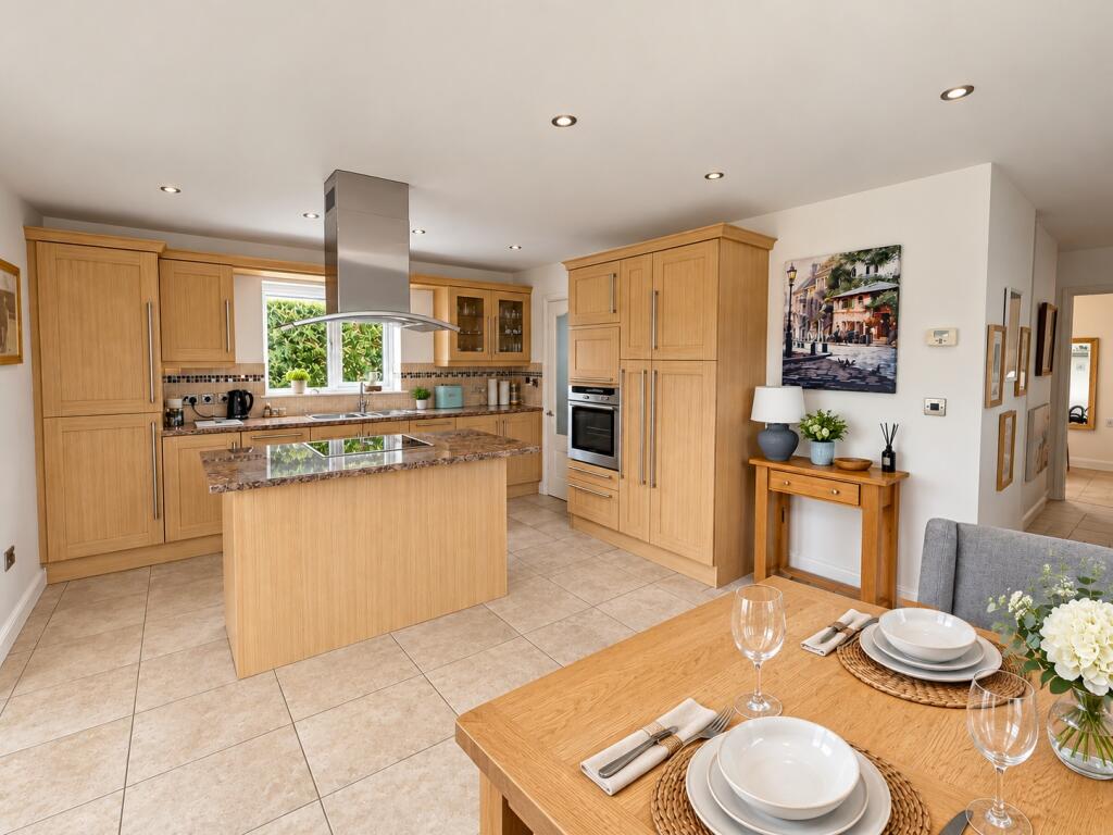 House in Lincoln - View 4