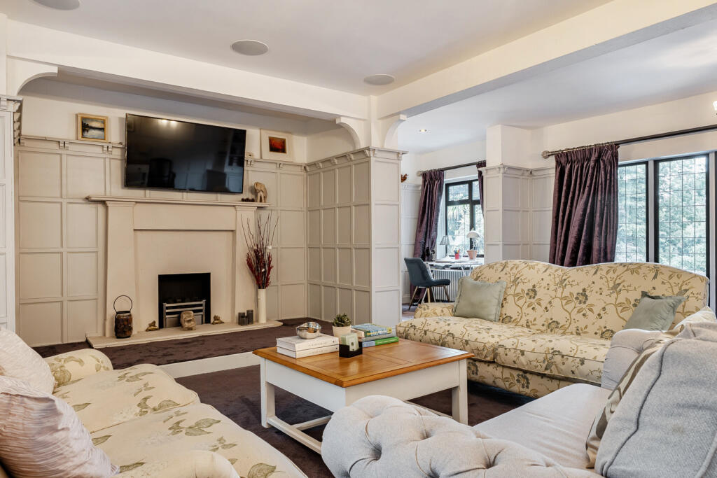 House in Sevenoaks, Halstead - View 4