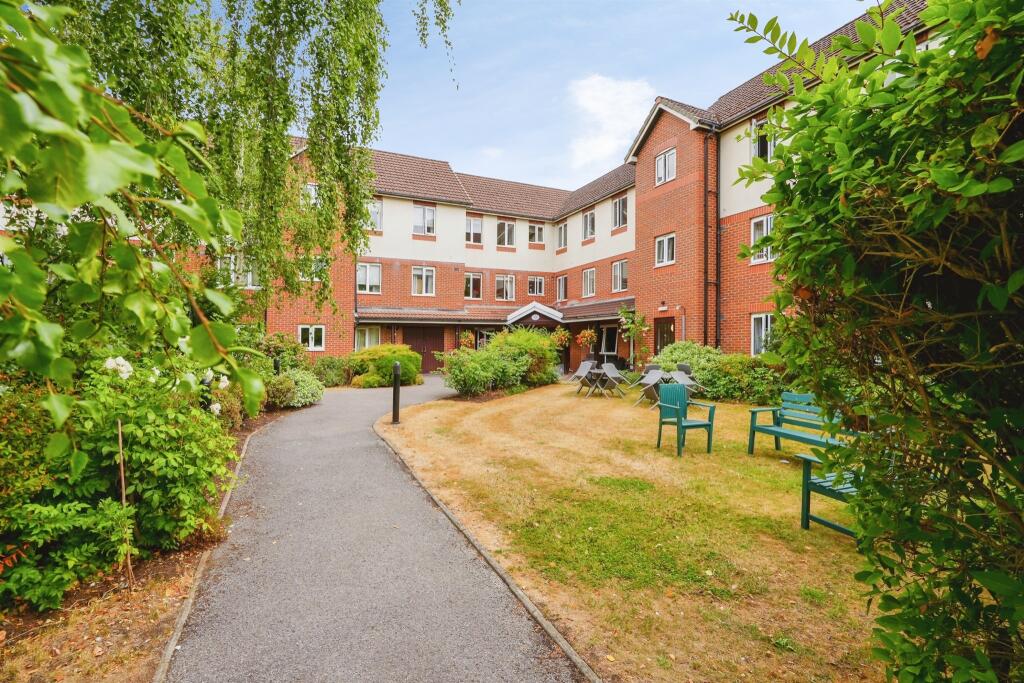 Main image of property: London Road, Headington, Oxford