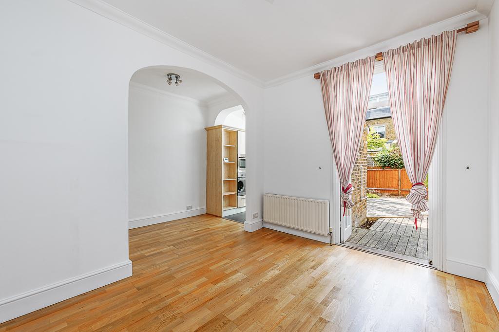House in London - View 3