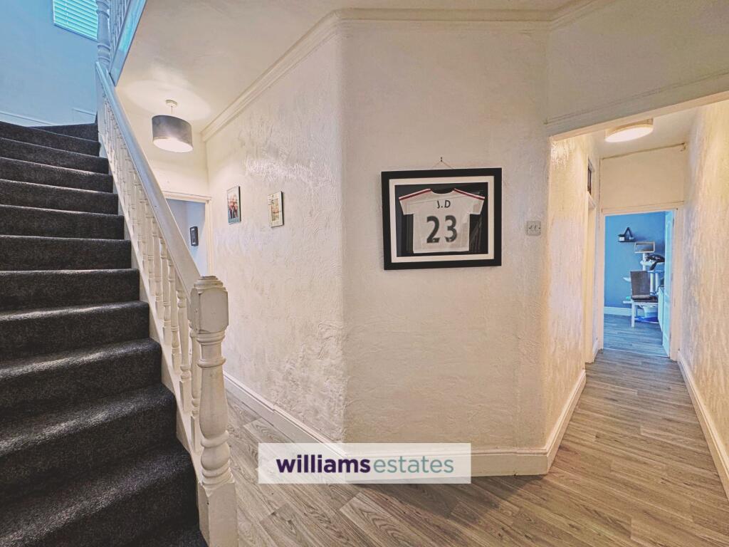 House in Llandudno - View 2