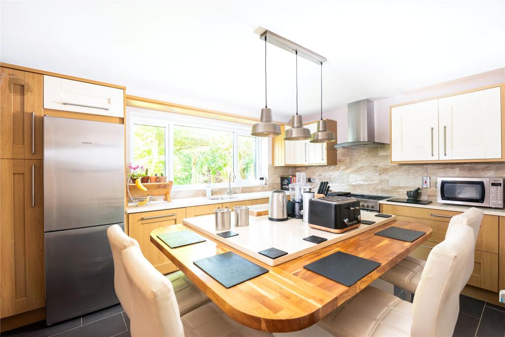 House in Northampton, Milton Malsor - View 3