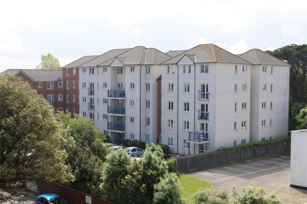 Beach Road, Weston-Super-Mare
