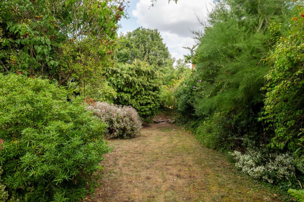 Main Street, Sutton Bonington photo 4