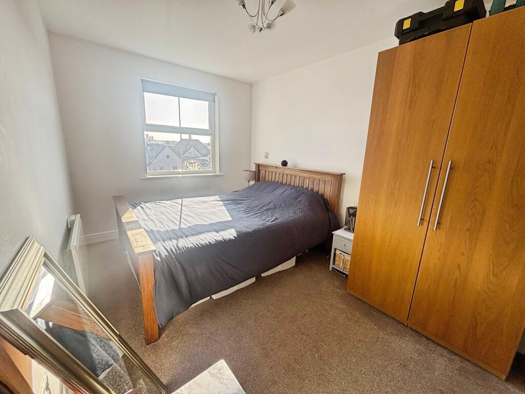 Apartment in Lincoln, Lincolnshire - View 5