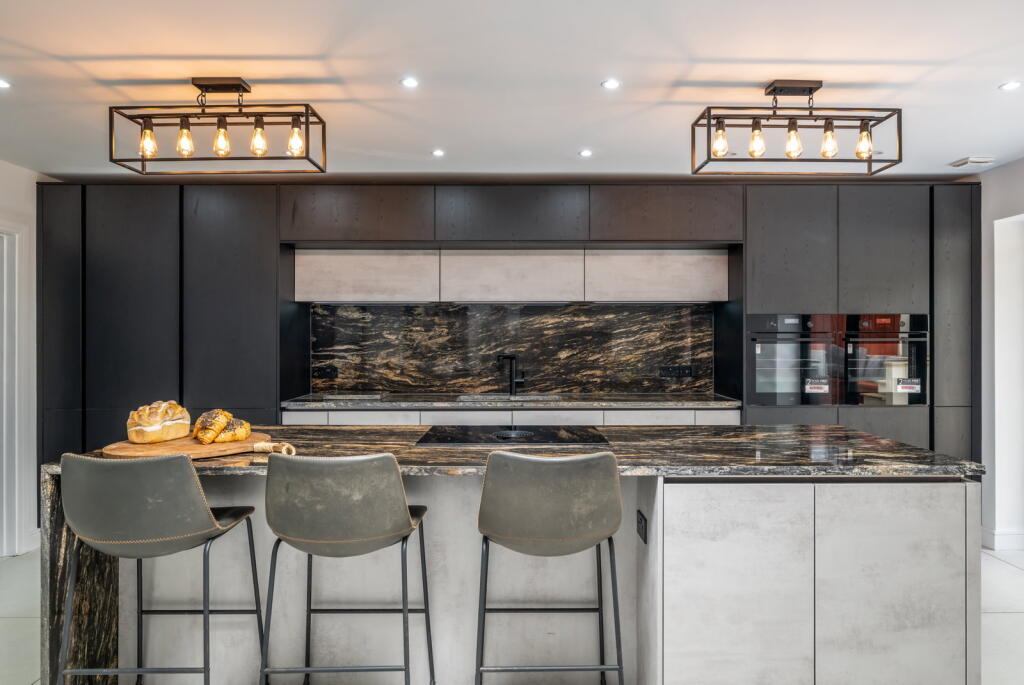 Additional image 13 of Park Rise Close, Harpenden, Hertfordshire, AL5 3AW