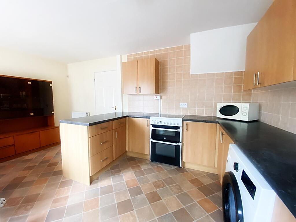 House in North Tyneside, Holystone - More
