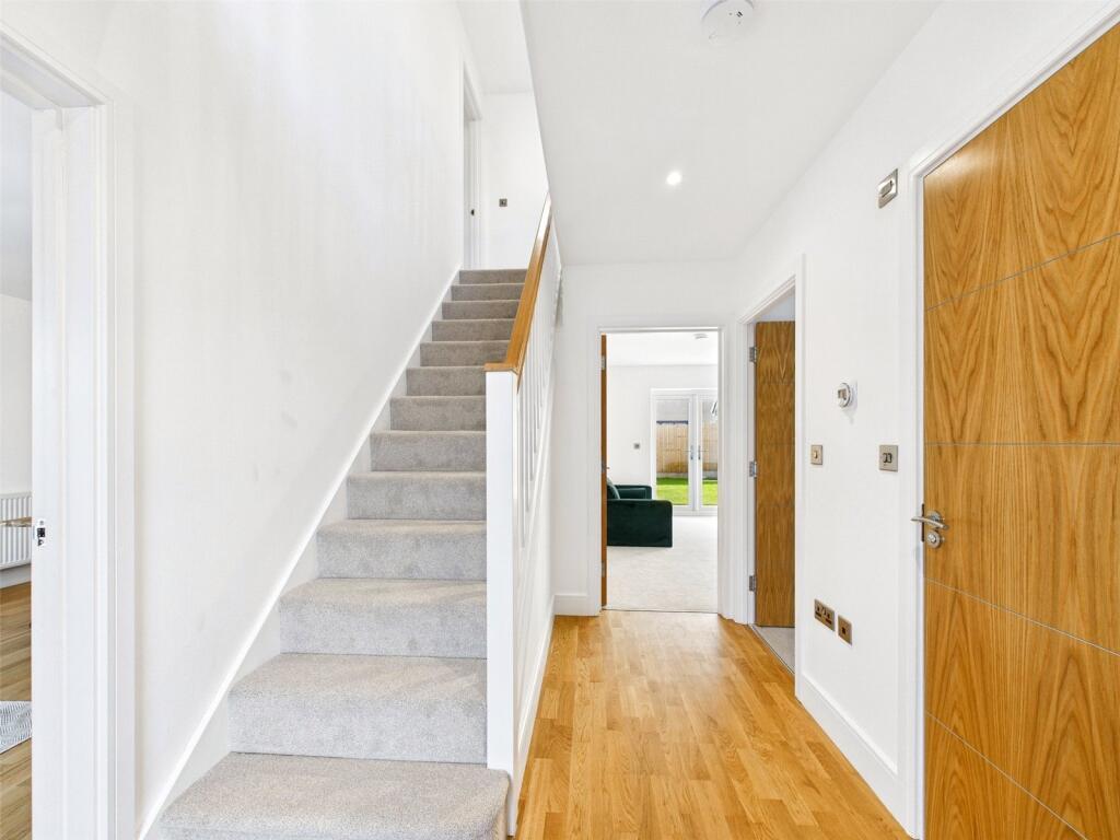 House in Felixstowe, Old Felixstowe - View 3