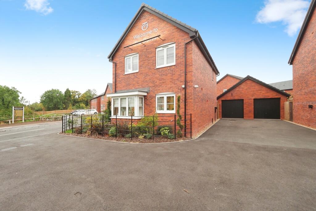 3-bed detached on Marston Lane, Doveridge, Ashbourne, Derbyshire, DE6, £345,000