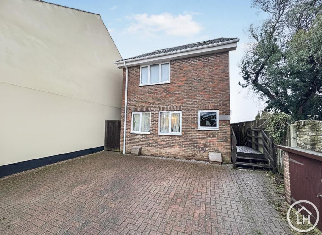 Main image of property: Station Road, Rainham, Gillingham