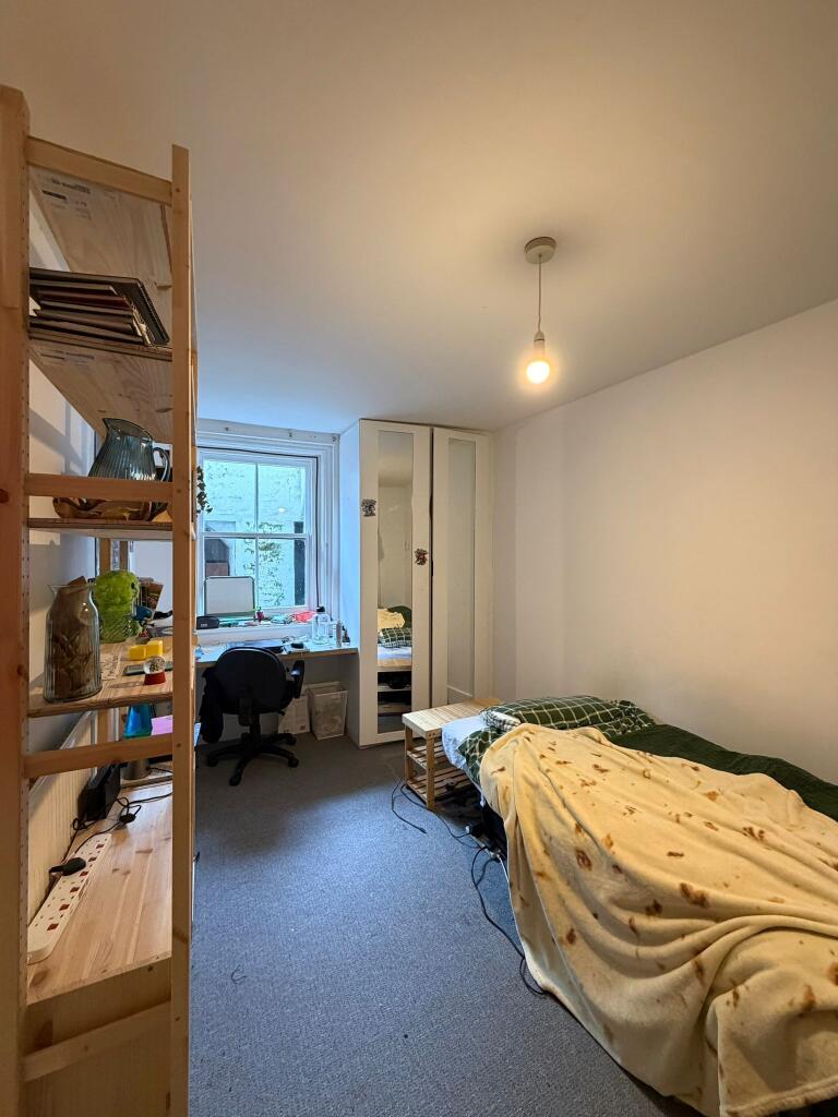 Apartment in Brighton - More