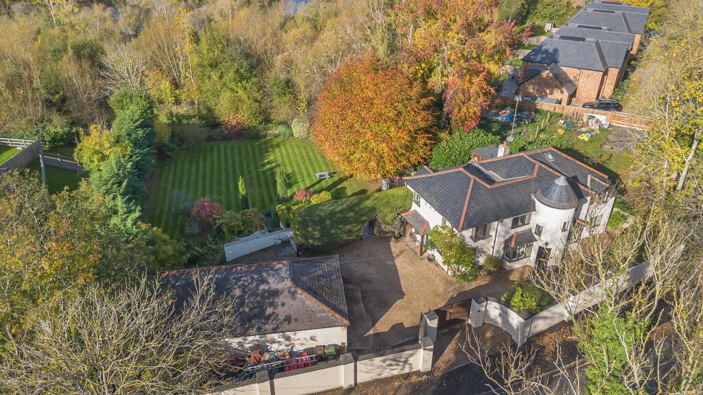 House in St Albans, Colney Street, St Stephen - View 5