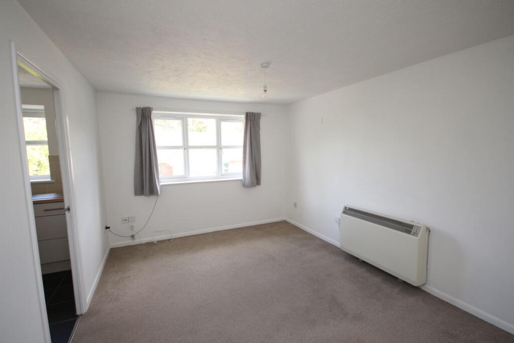 Apartment in Stevenage - View 3