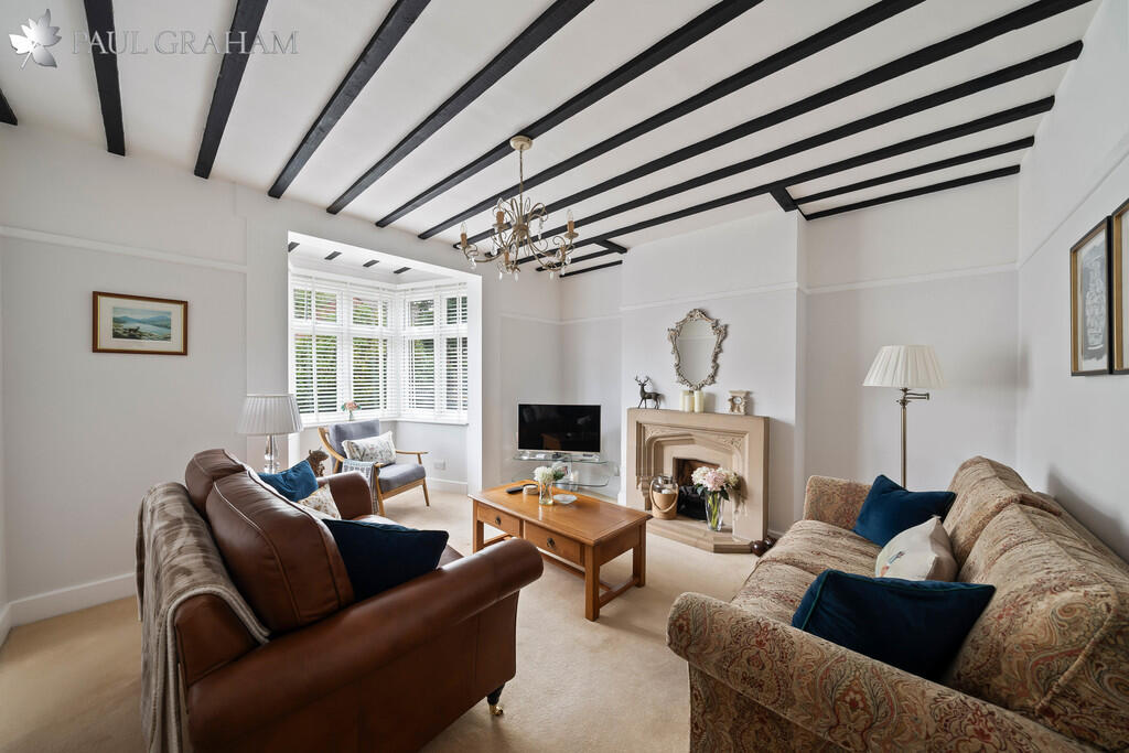 House in Sutton - View 3