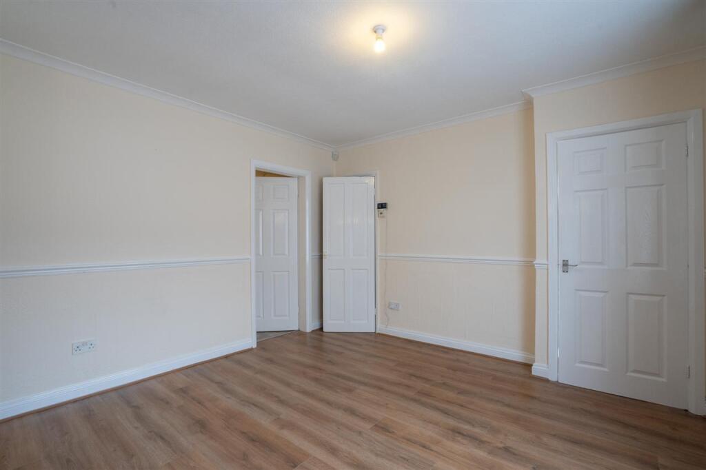 House in Birmingham, West Midlands - View 4