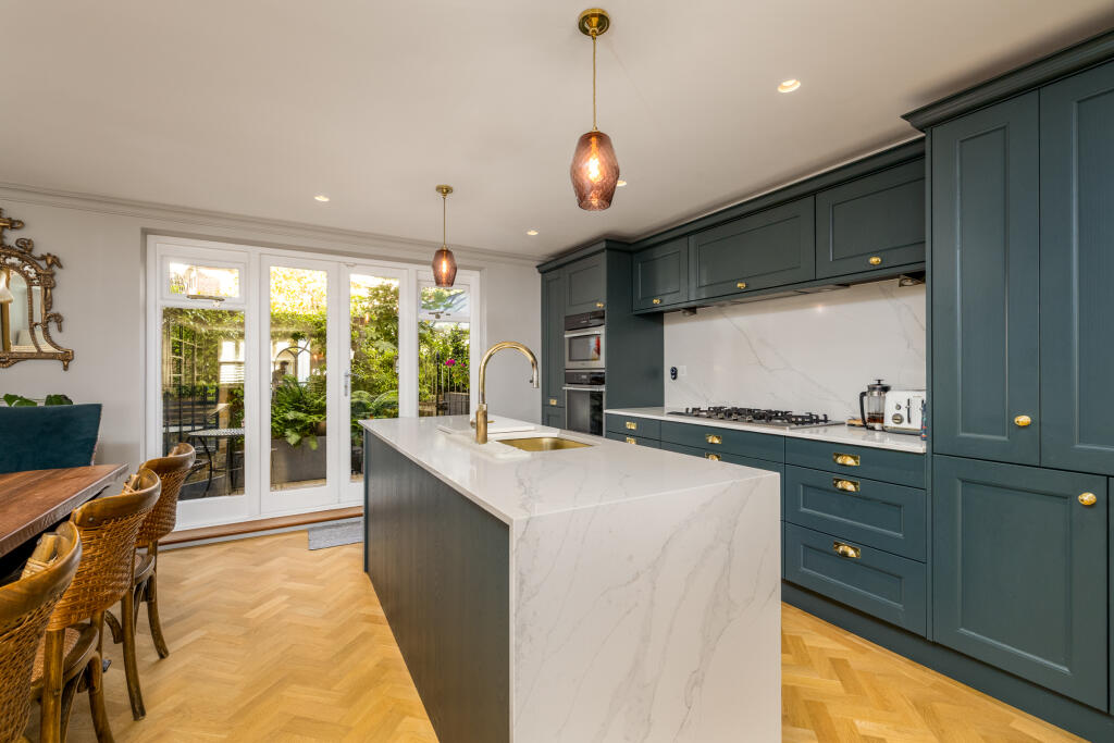 4 bedroom house for rent