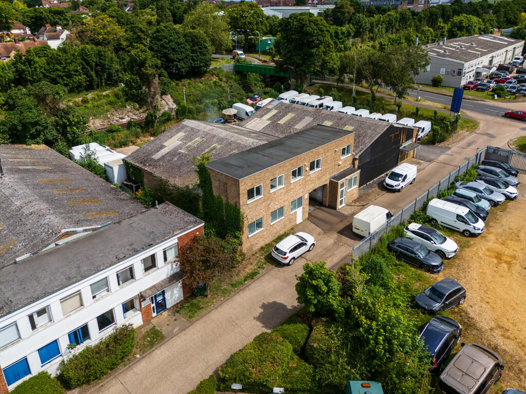 Main image of property: Unit 17 & 18 Letchworth Trading Estate, Green Lane Three, Letchworth Garden City, Hertfordshire, SG6 1HP