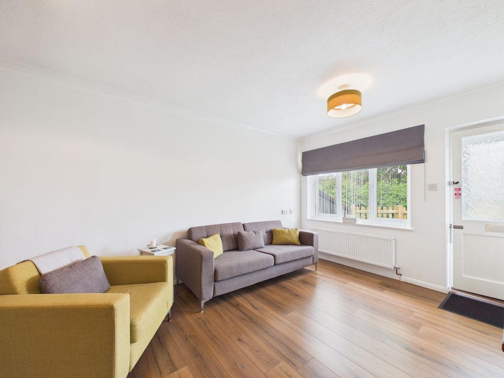 House in Stroud, Stonehouse - More