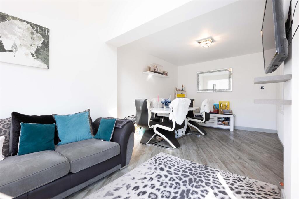 Sheldonfield Road, Sheldon, Birmingham photo 4